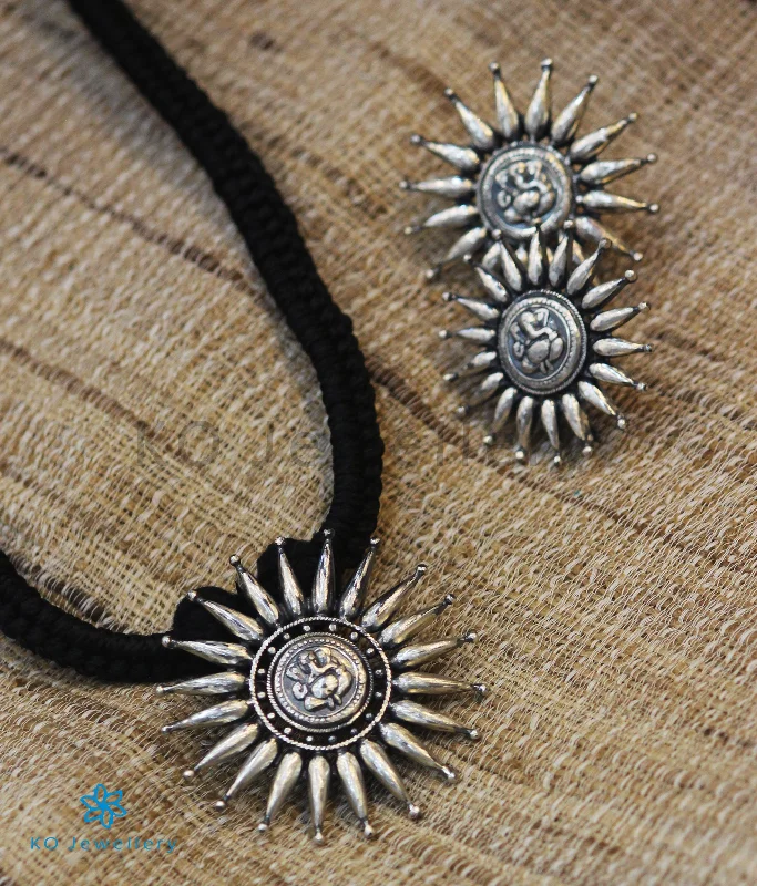 Ladies Necklaces with Birthstone-The Durja Silver Necklace (Oxidised)