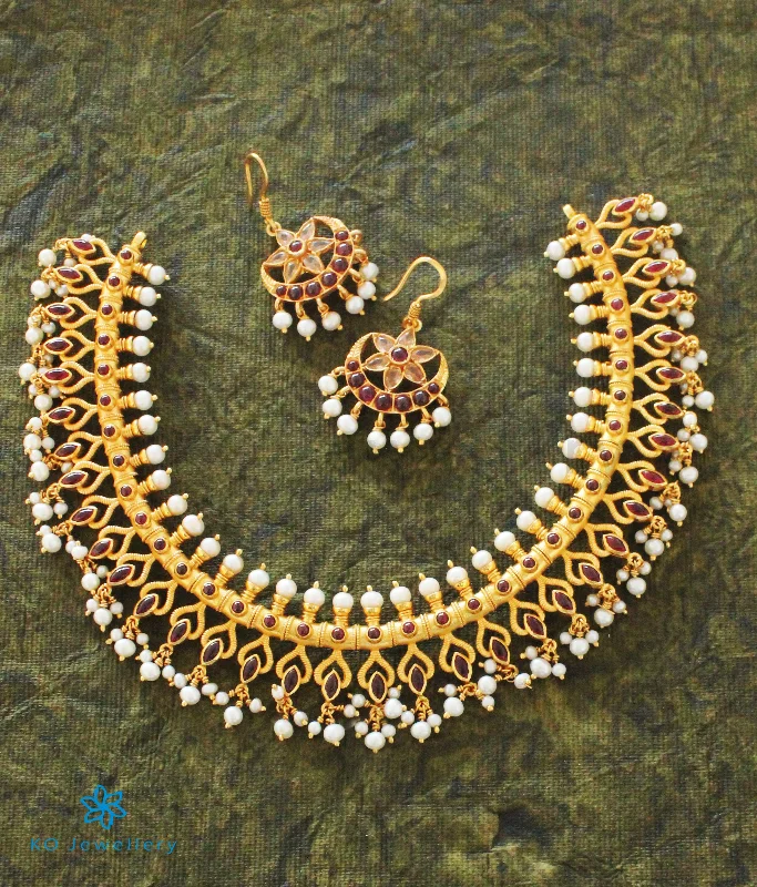 Ladies Necklaces with Leucite-The Dharitri Silver Pearl Necklace