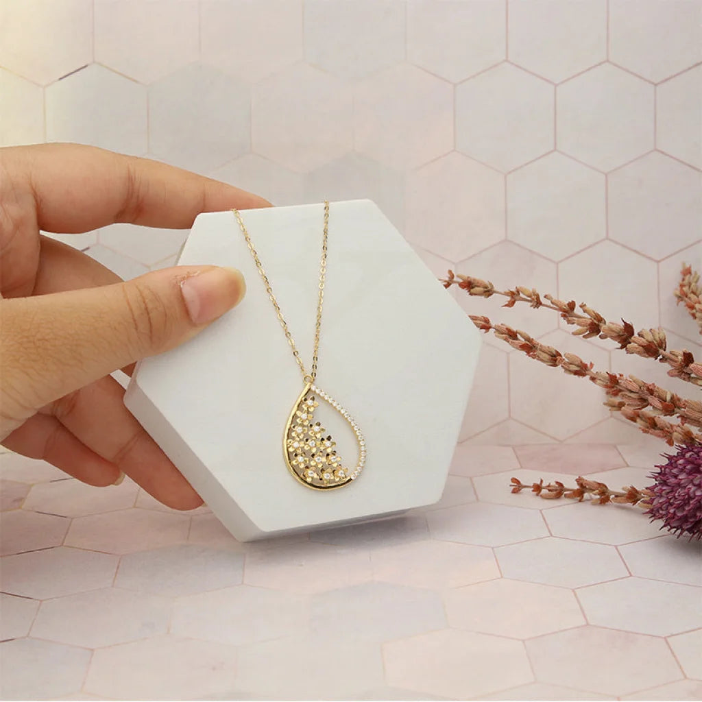 Ladies Necklaces Fashion Trend-Gold Pear Shaped Necklace 18KT - FKJNKL18K5271