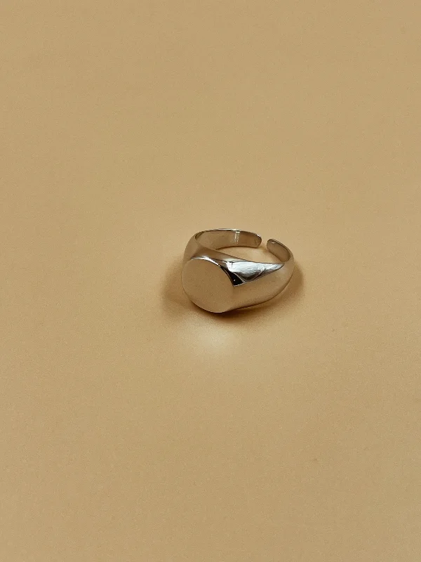 Rustic Rings -Signet Ring in Silver Tone