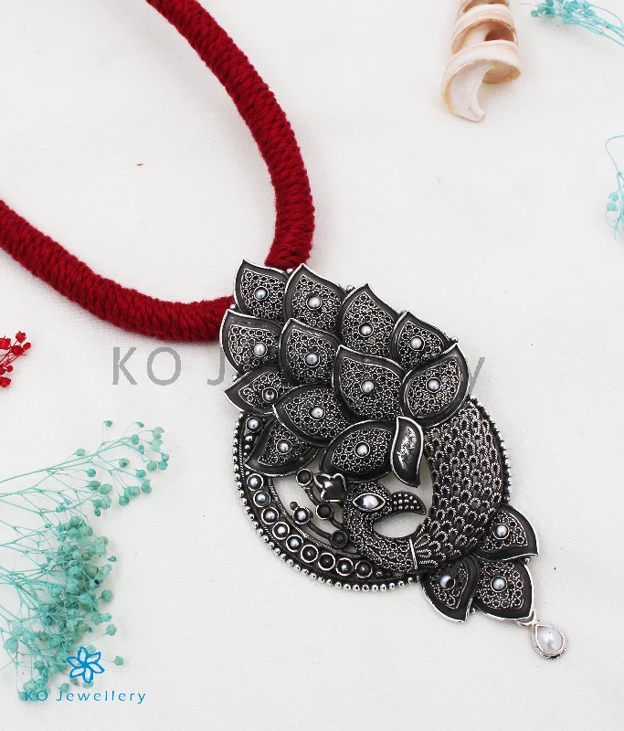 Ladies Necklaces with Tugtupite-The Kalapin Silver Peacock Thread Necklace (Oxidised)