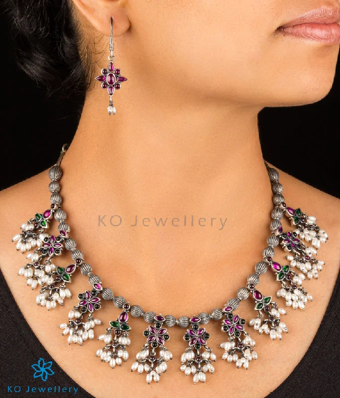 Ladies Necklaces with Lawsonite-The Kadambari Silver Guttapusalu Kemp Necklace